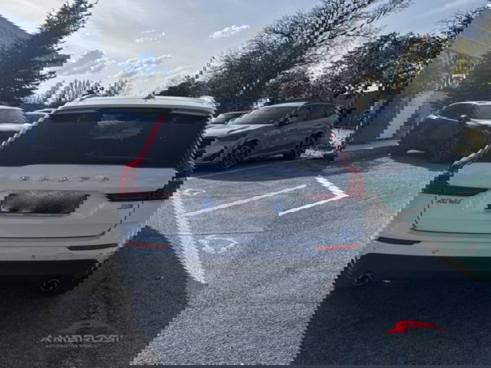 Volvo XC60 usata a Perugia (4)