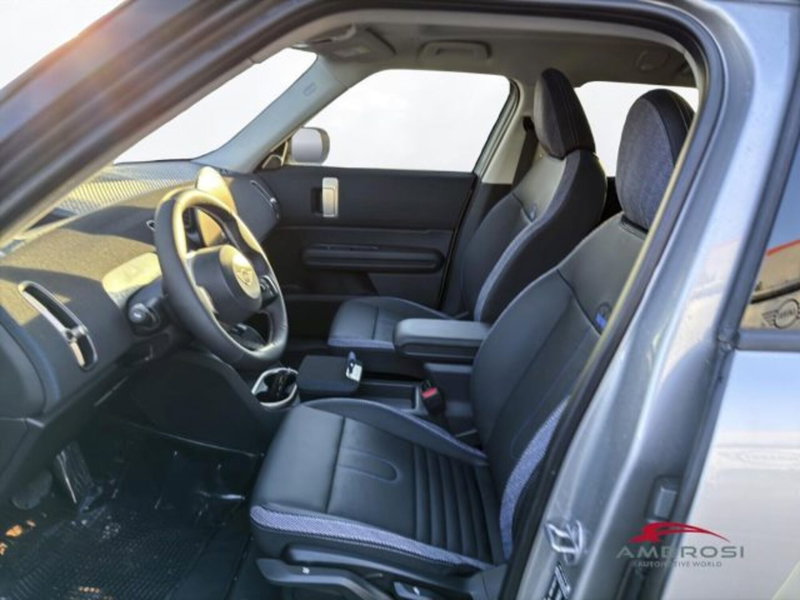 MINI Mini Countryman nuova a Perugia (10)