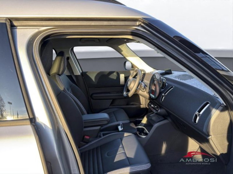 MINI Mini Countryman nuova a Perugia (12)