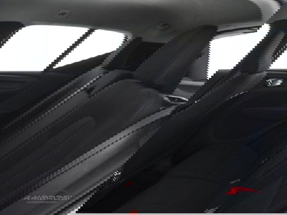 Volvo XC40 usata a Perugia (10)