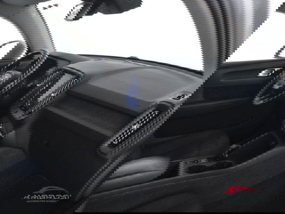 Volvo XC40 usata a Perugia (12)