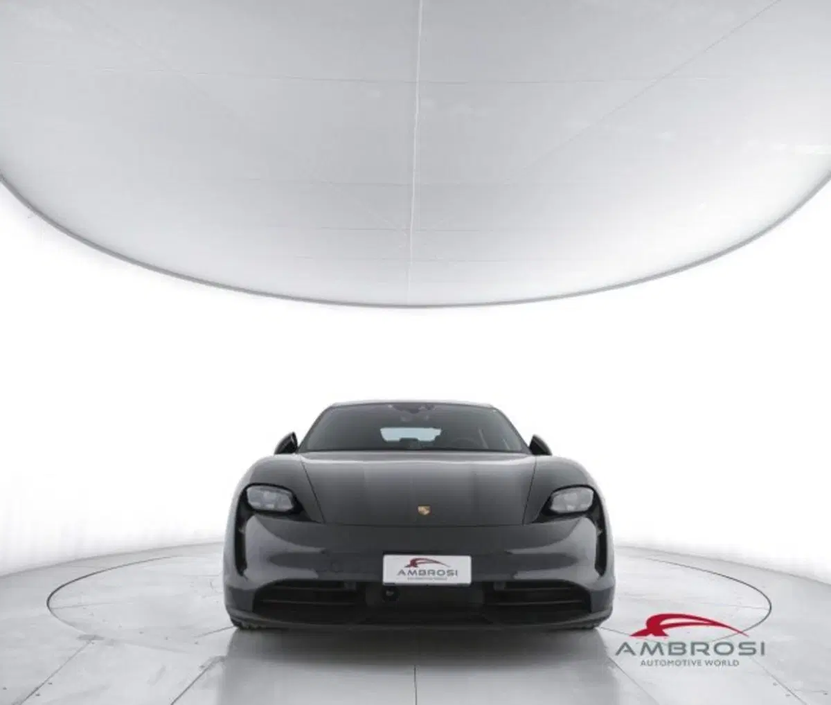 Porsche Taycan usata a Perugia (5)