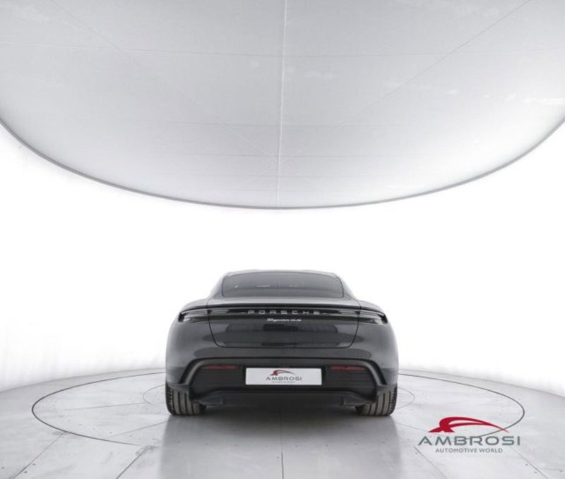 Porsche Taycan usata a Perugia (6)