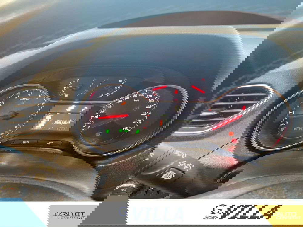 Opel Grandland X usata a Milano (12)