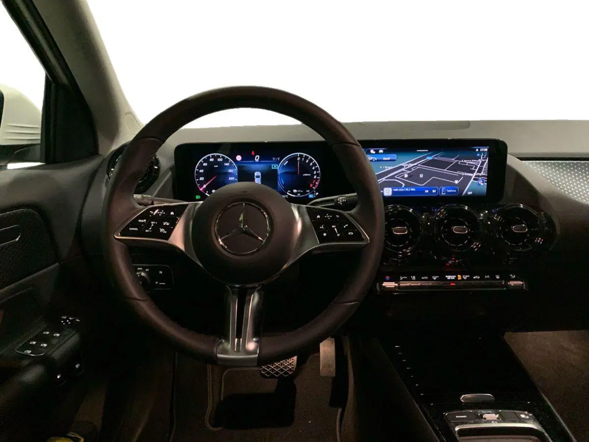 Mercedes-Benz GLA SUV usata a Macerata (11)