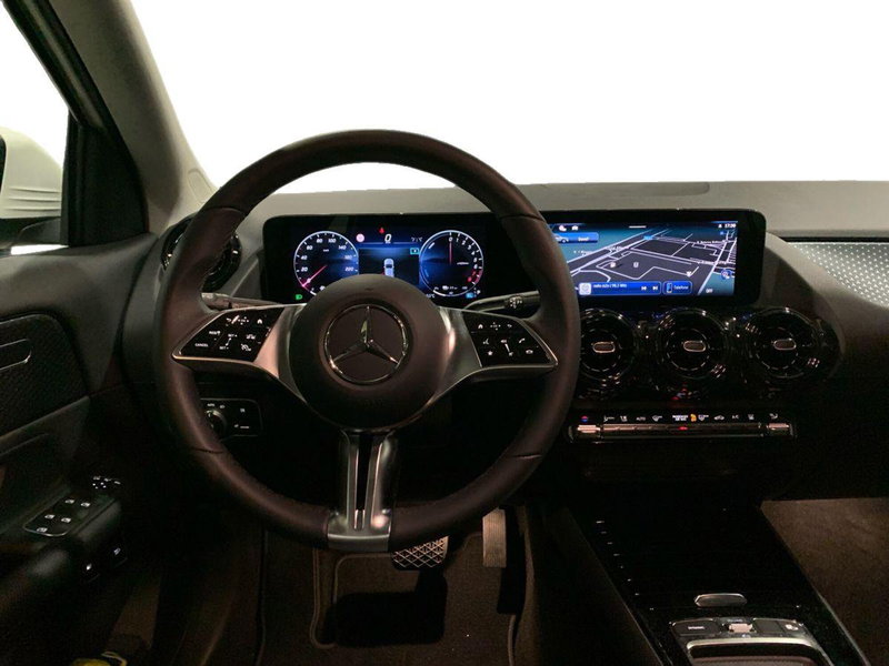 Mercedes-Benz GLA SUV usata a Macerata (11)