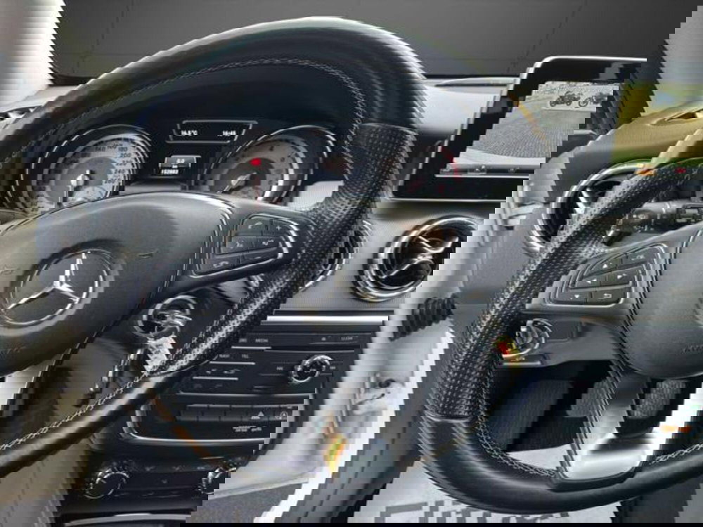 Mercedes-Benz CLA Shooting Brake usata a Milano (15)