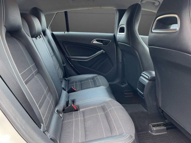 Mercedes-Benz CLA Shooting Brake usata a Novara (11)