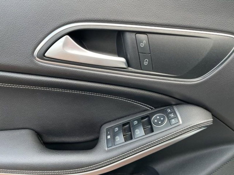 Mercedes-Benz CLA Shooting Brake usata a Novara (12)