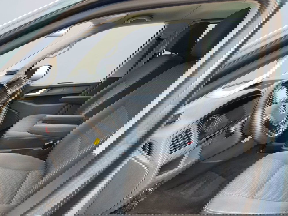 Volkswagen Multivan usata a Milano (9)