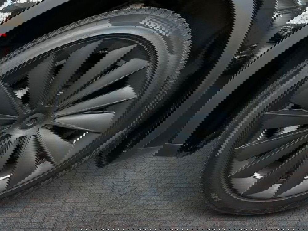 Tesla Model Y usata a Verona (7)