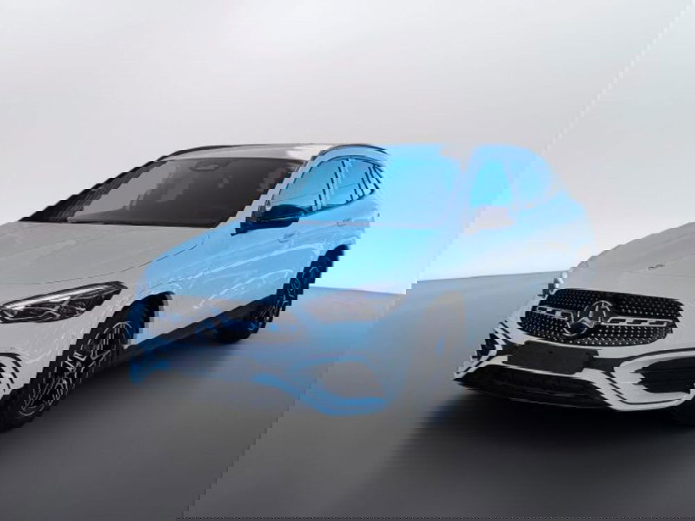 Mercedes-Benz GLA SUV nuova a Teramo