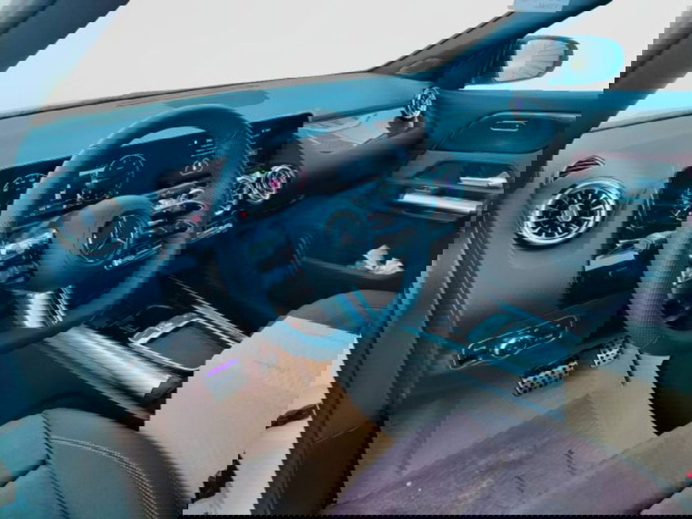 Mercedes-Benz GLA SUV nuova a Teramo (11)