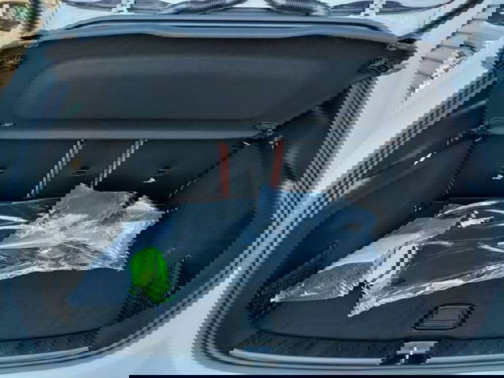 Mercedes-Benz GLA SUV nuova a Teramo (5)