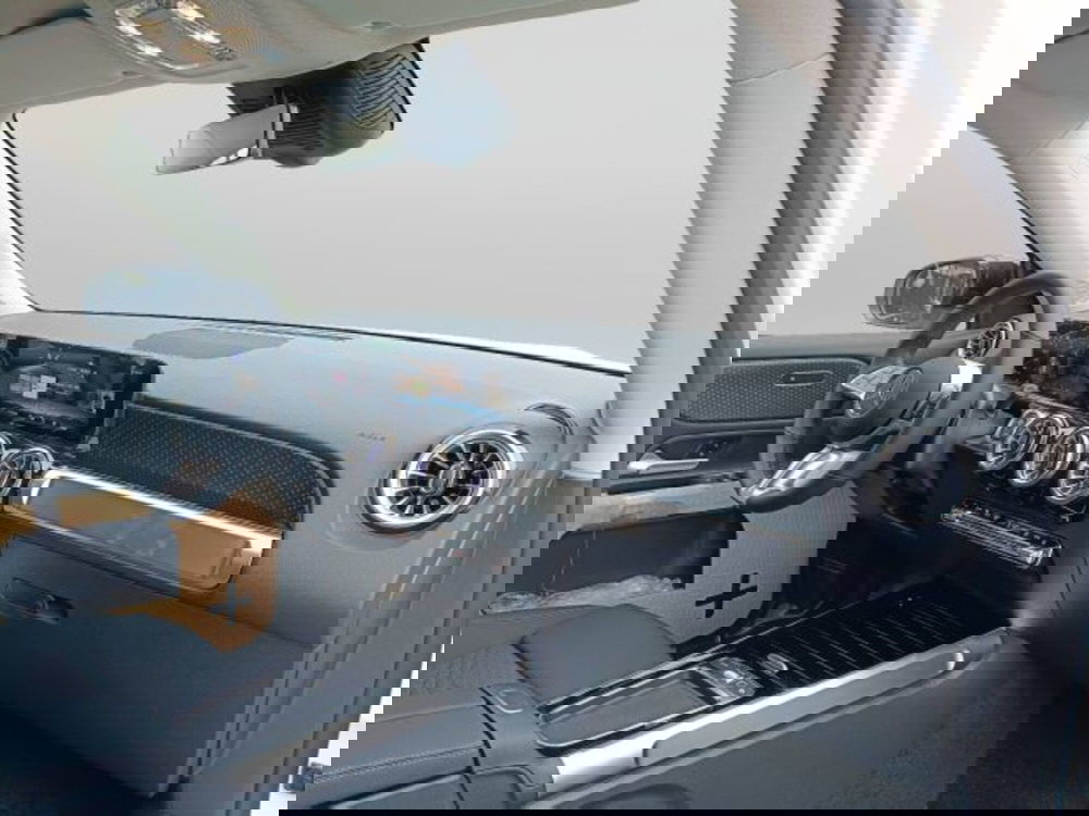 Mercedes-Benz GLB nuova a Teramo (10)