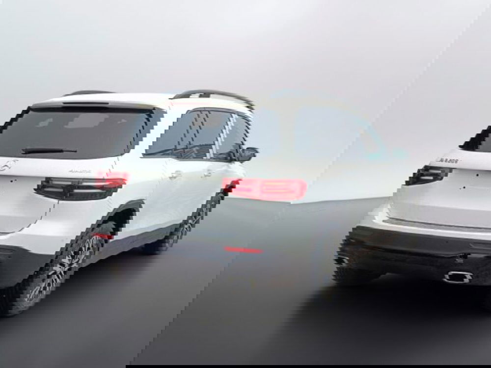 Mercedes-Benz GLB nuova a Teramo (4)