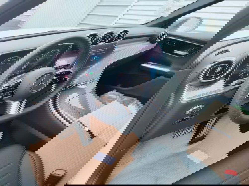 Mercedes-Benz GLC SUV nuova a Teramo (9)