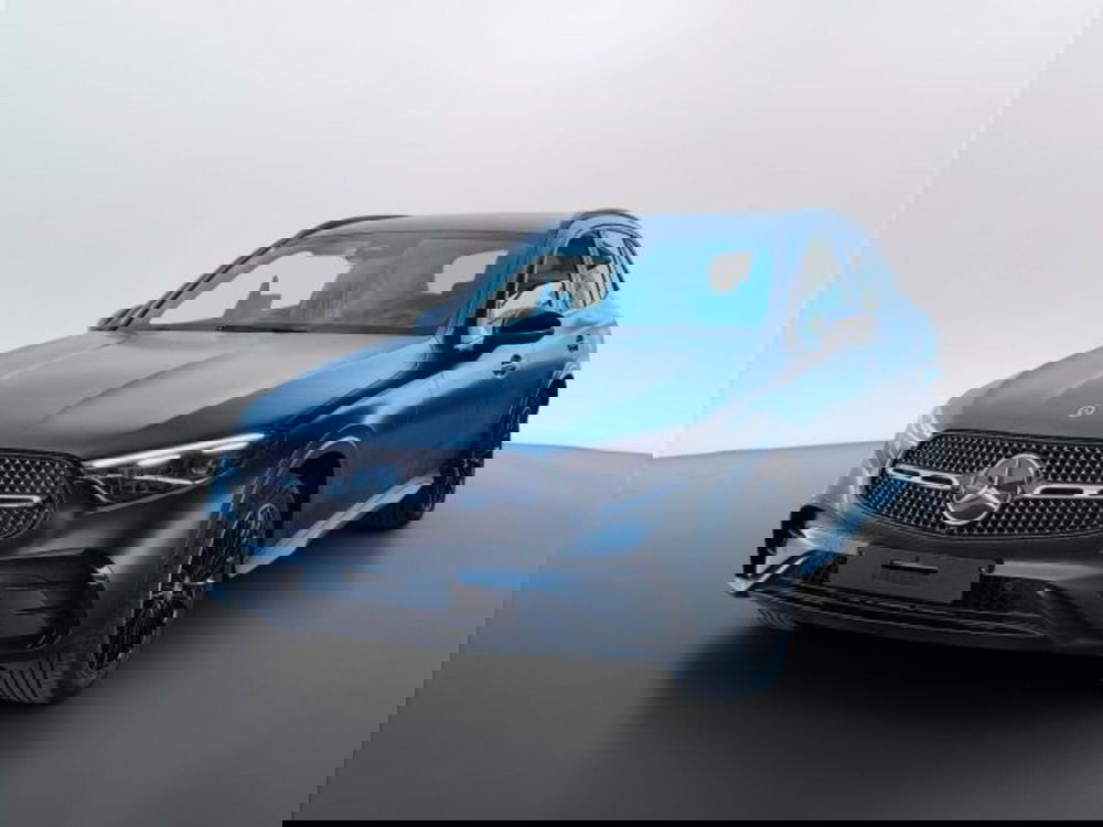 Mercedes-Benz GLC SUV nuova a Teramo