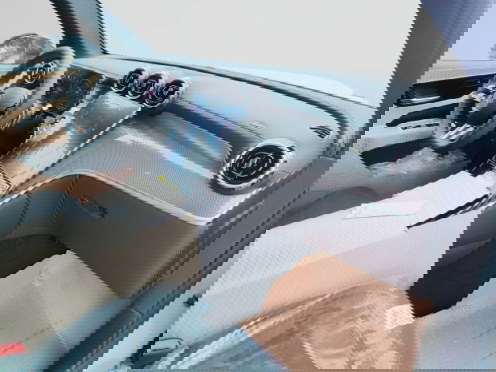 Mercedes-Benz GLC SUV nuova a Teramo (9)