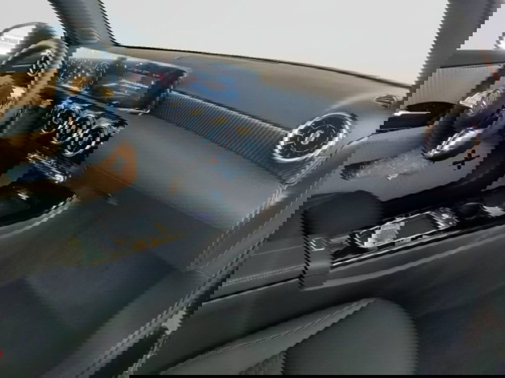 Mercedes-Benz Classe A nuova a Teramo (9)