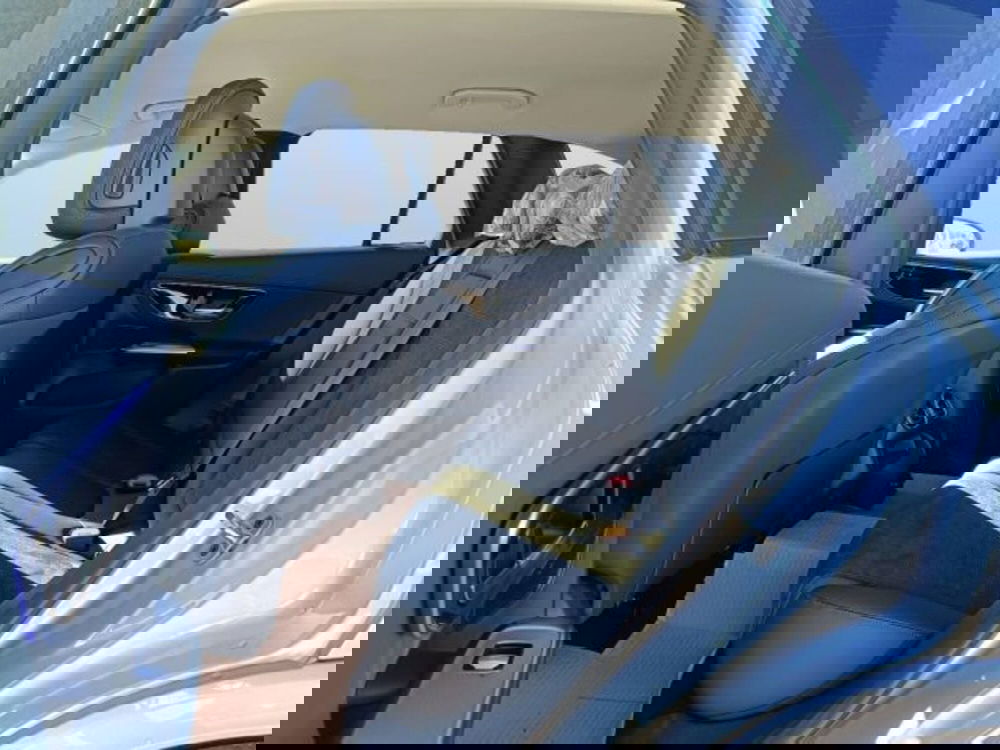 Mercedes-Benz GLC SUV nuova a Teramo (9)