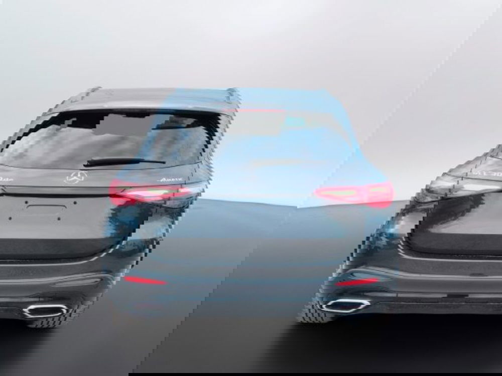 Mercedes-Benz GLC SUV nuova a Teramo (4)