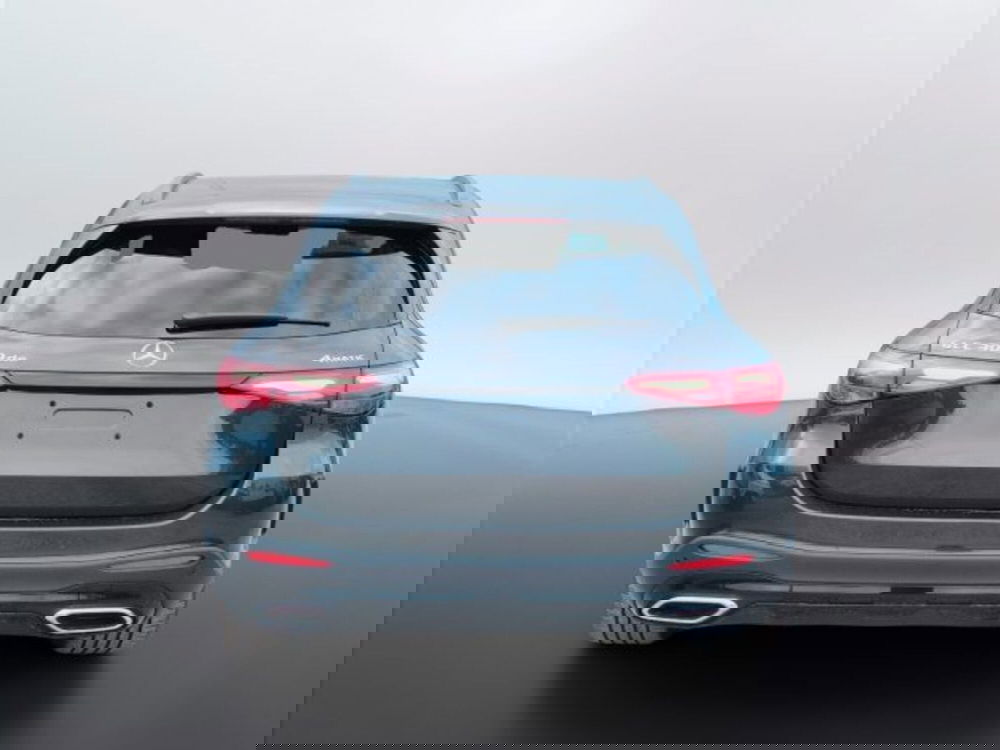 Mercedes-Benz GLC SUV nuova a Teramo (4)