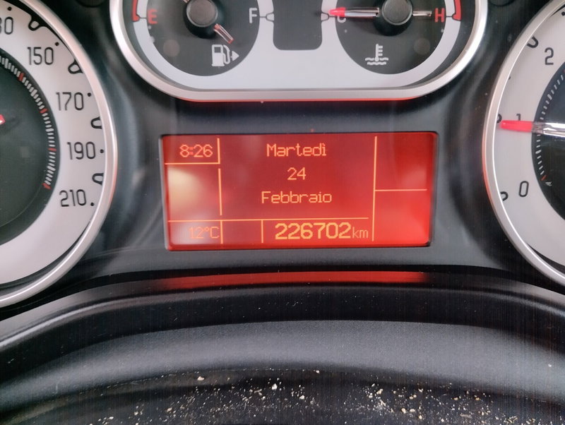 Fiat 500L usata a Asti (12)