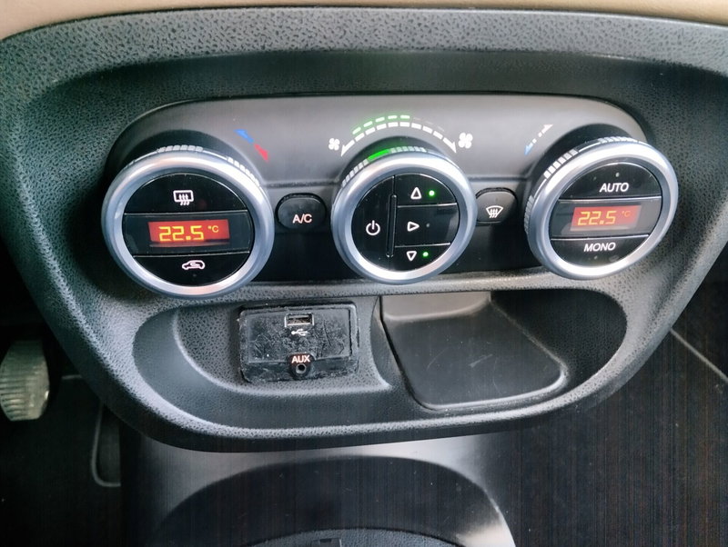 Fiat 500L usata a Asti (15)