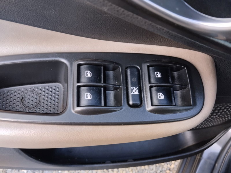Fiat 500L usata a Asti (7)