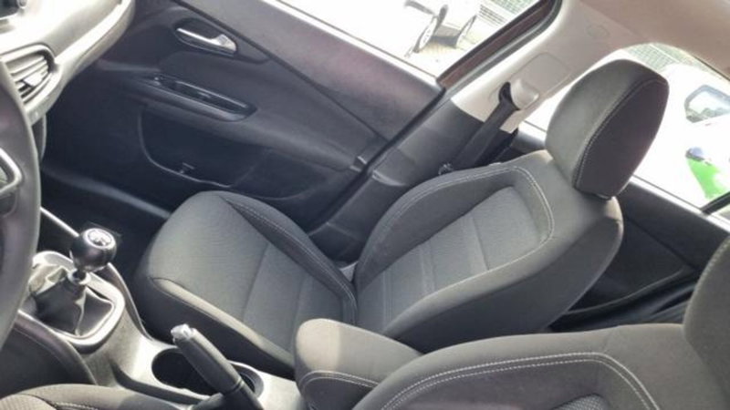 Fiat Tipo Station Wagon usata a Savona (9)