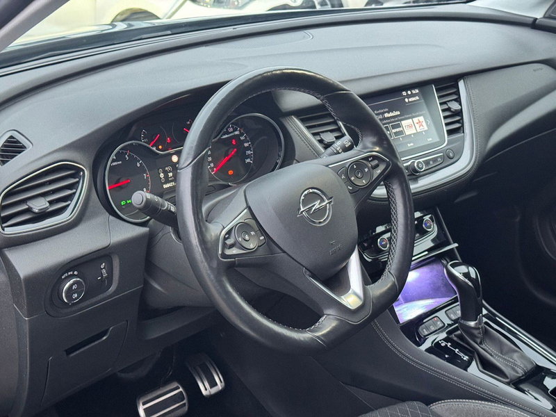 Opel Grandland X usata a Pavia (13)