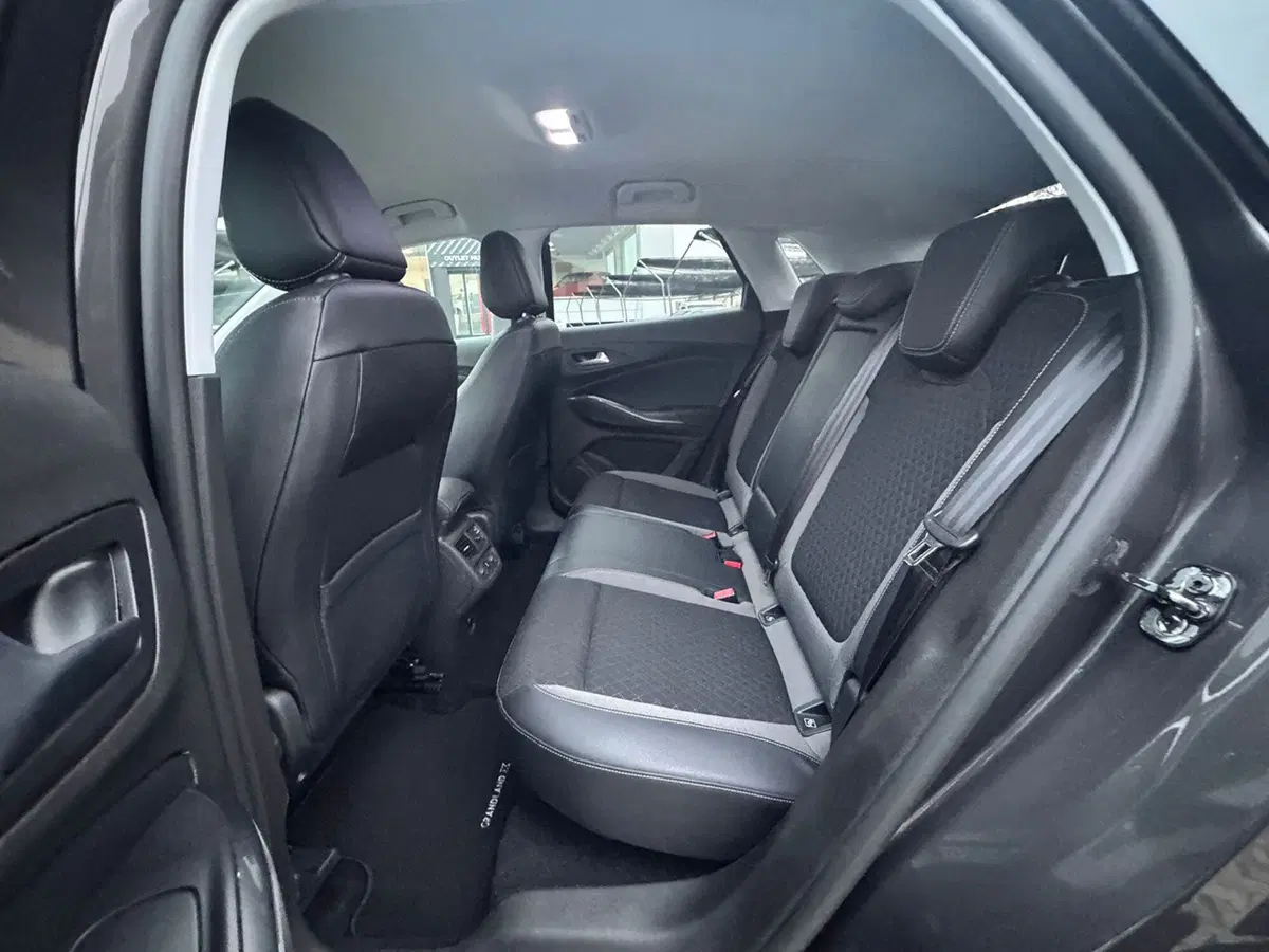 Opel Grandland X usata a Pavia (9)
