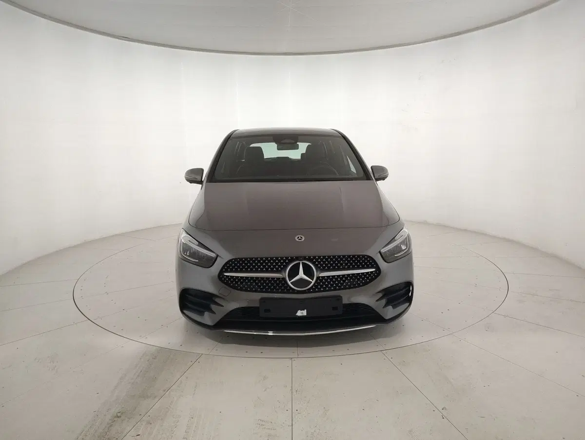 Mercedes-Benz Classe B nuova  (2)