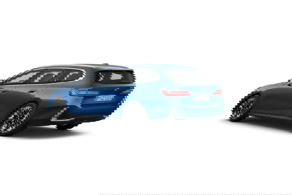 BMW Serie 5 Touring nuova a Torino