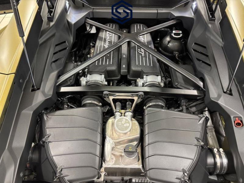 Lamborghini Huracán Coupé usata a Cagliari (17)