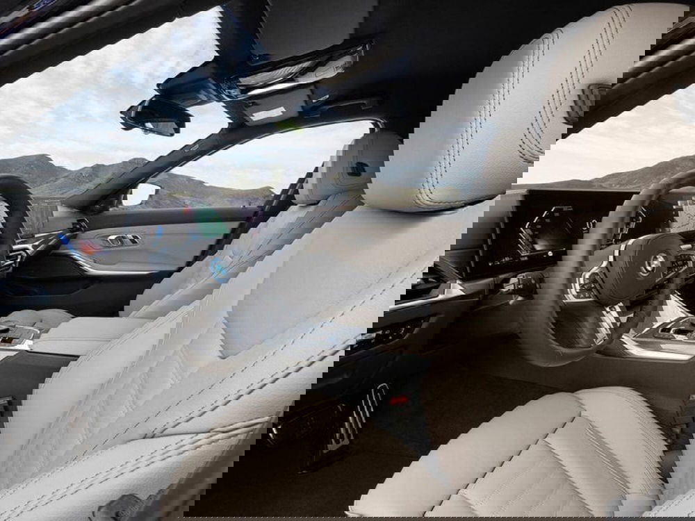 BMW Serie 3 Touring nuova a Torino (7)