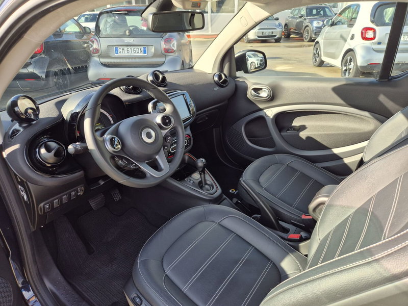 smart Fortwo usata  (6)
