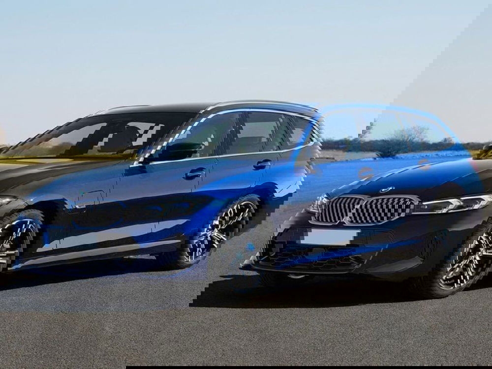 BMW Serie 3 Touring nuova a Torino (8)