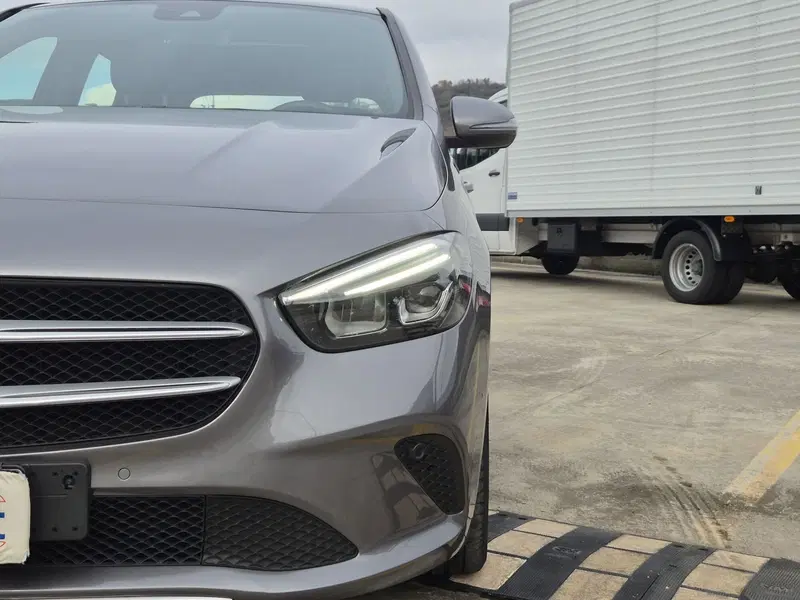 Mercedes-Benz Classe B usata  (17)