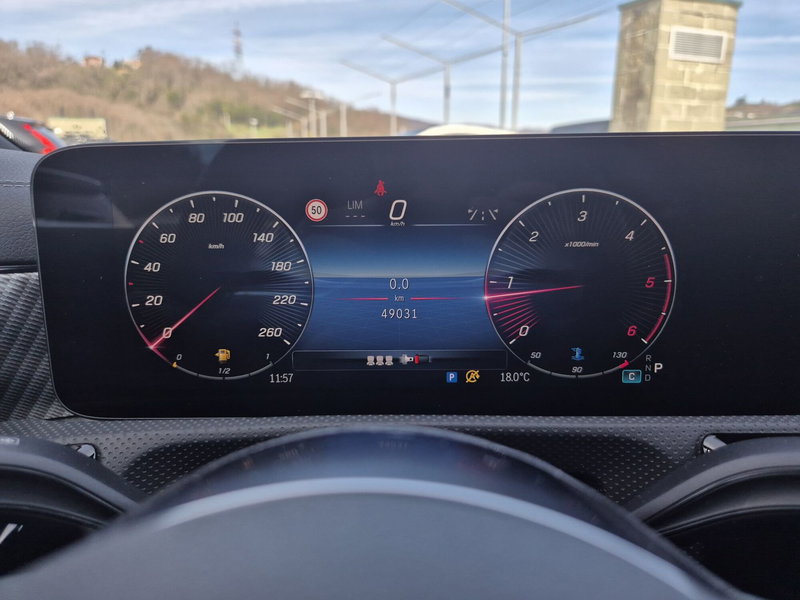 Mercedes-Benz CLA Shooting Brake usata  (14)