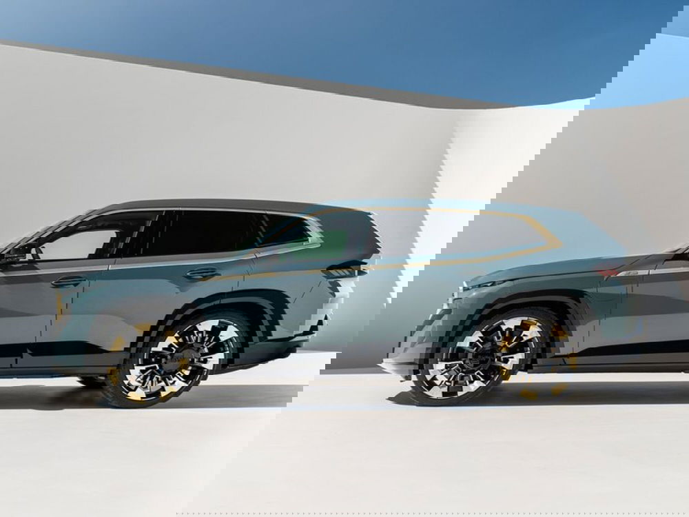 BMW XM nuova a Torino (4)