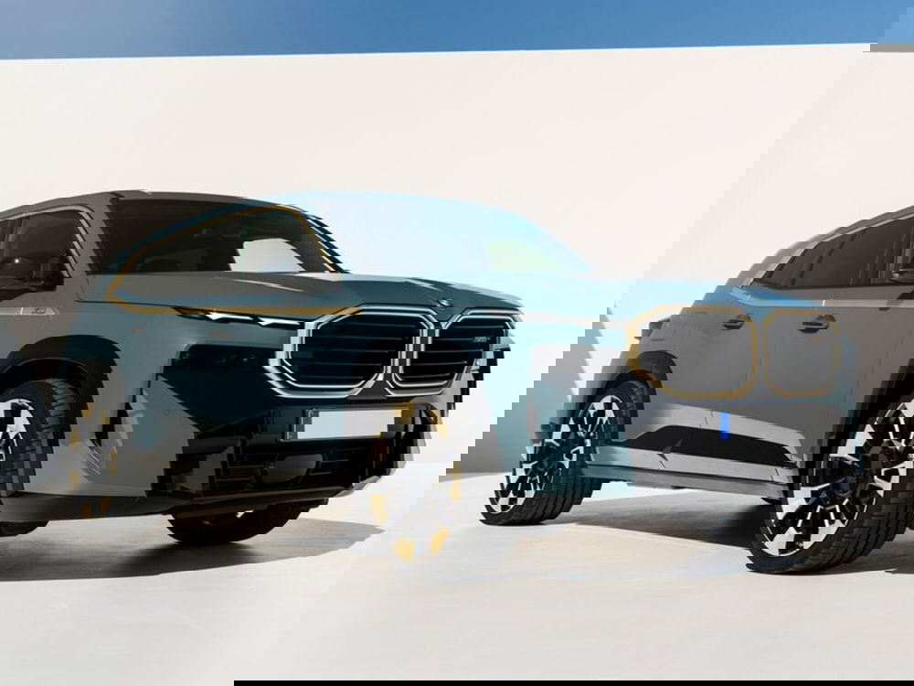 BMW XM nuova a Torino (8)