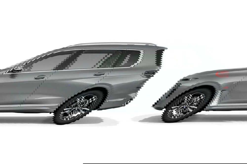 BMW X7 nuova a Torino