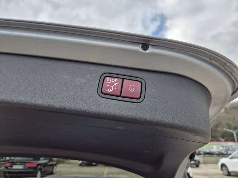 Mercedes-Benz Classe C Station Wagon usata  (17)