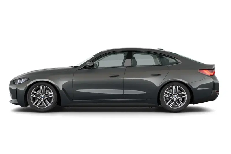 BMW i4 nuova a Torino (3)
