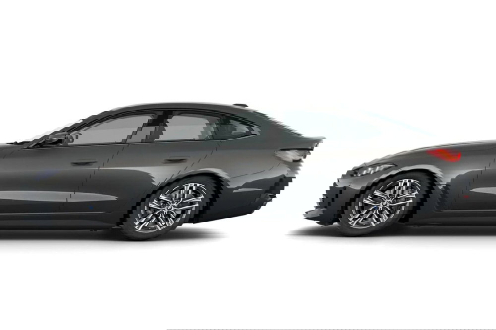 BMW i4 nuova a Torino (3)