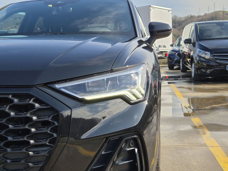 Audi Q3 Sportback usata  (17)