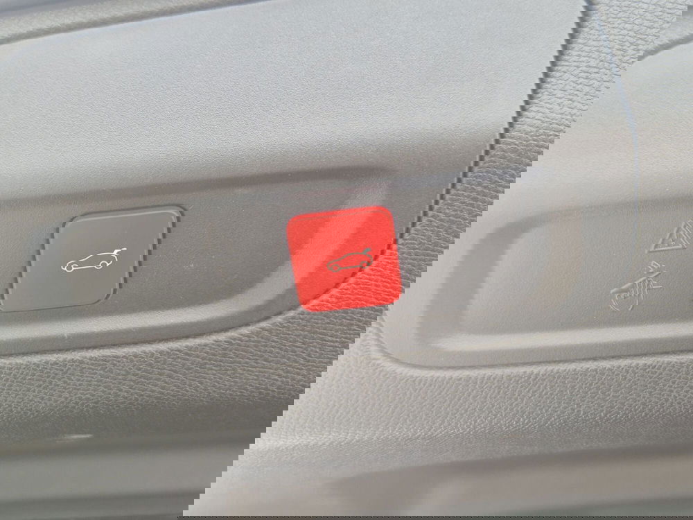 Peugeot 408 usata  (16)