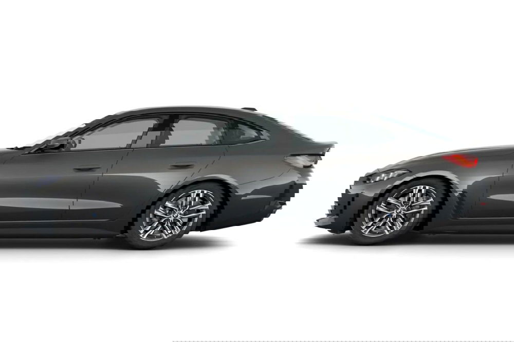 BMW i4 nuova a Torino